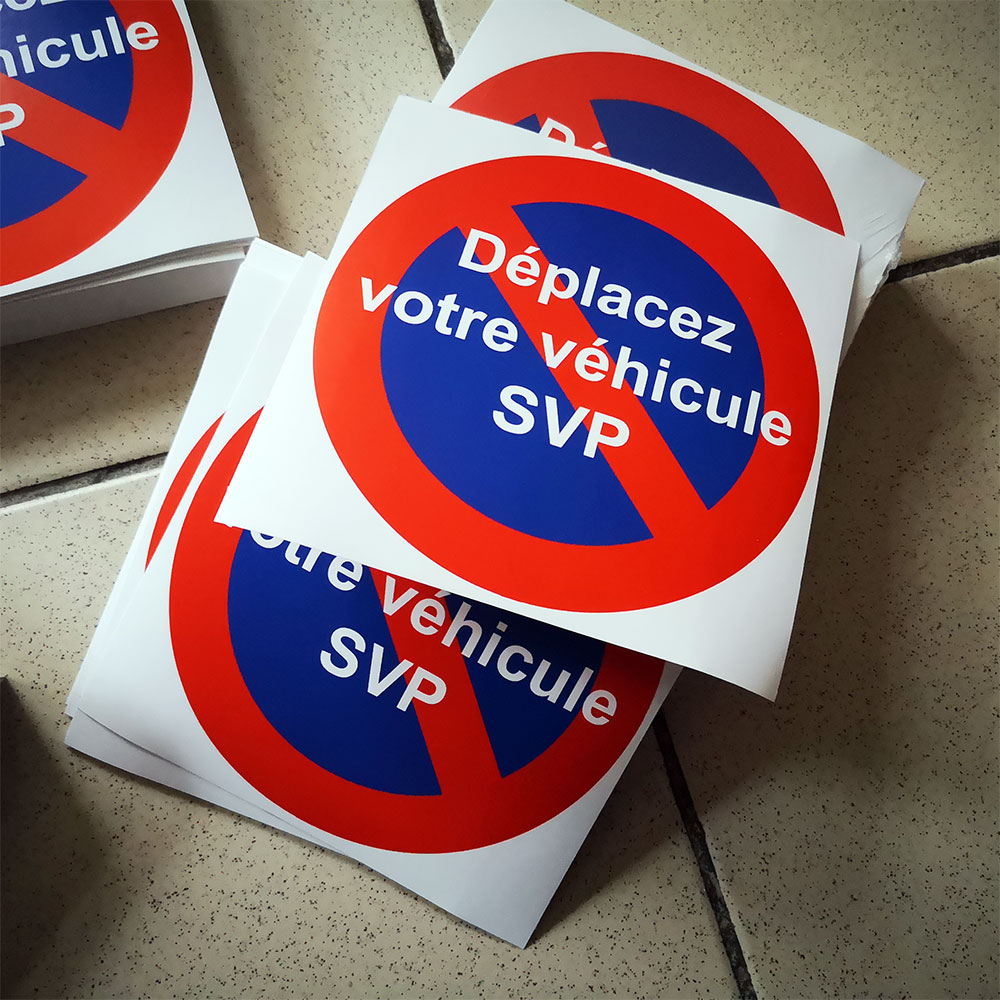 Autocollants contre les mauvais stationnements vendus par Lots