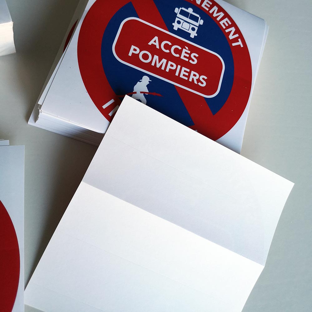 interdiction de stationner devant un accès pompiers