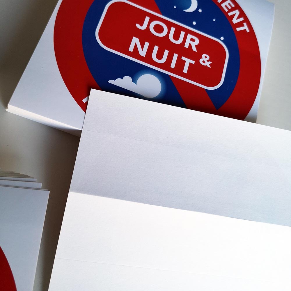 Autocollant « Stationnement interdit jour et nuit » 15 × 15 cm, vue 3